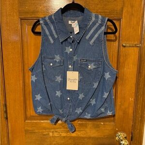 Wrangler Blue Star Print Denim Top